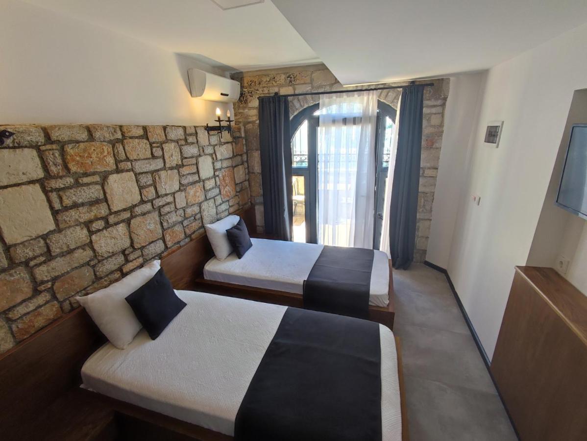 Wb Weekend Otel Bodrum ภายนอก รูปภาพ