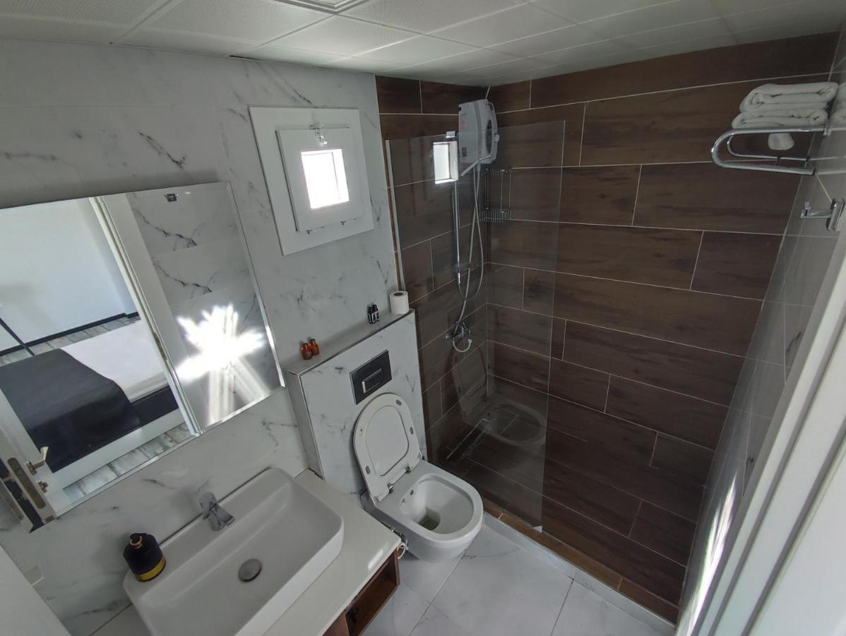 Wb Weekend Otel Bodrum ภายนอก รูปภาพ