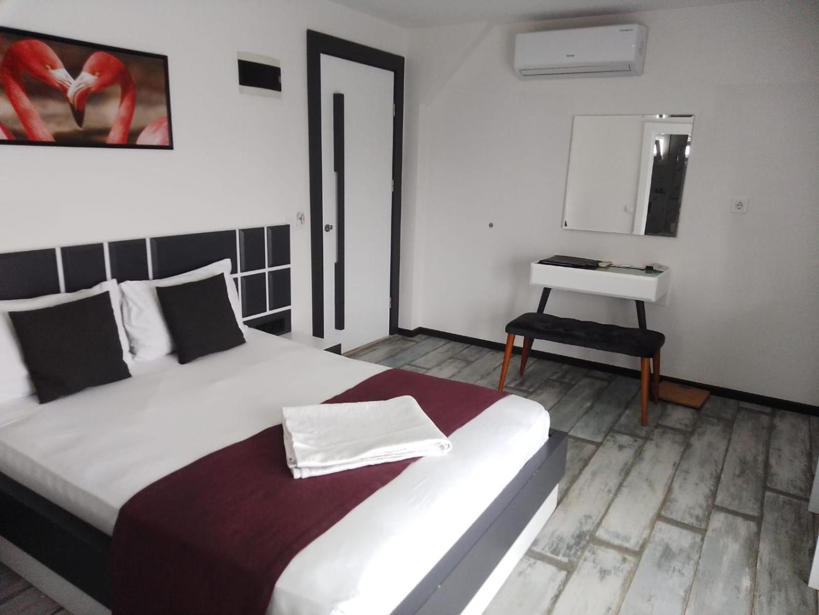 Wb Weekend Otel Bodrum ภายนอก รูปภาพ