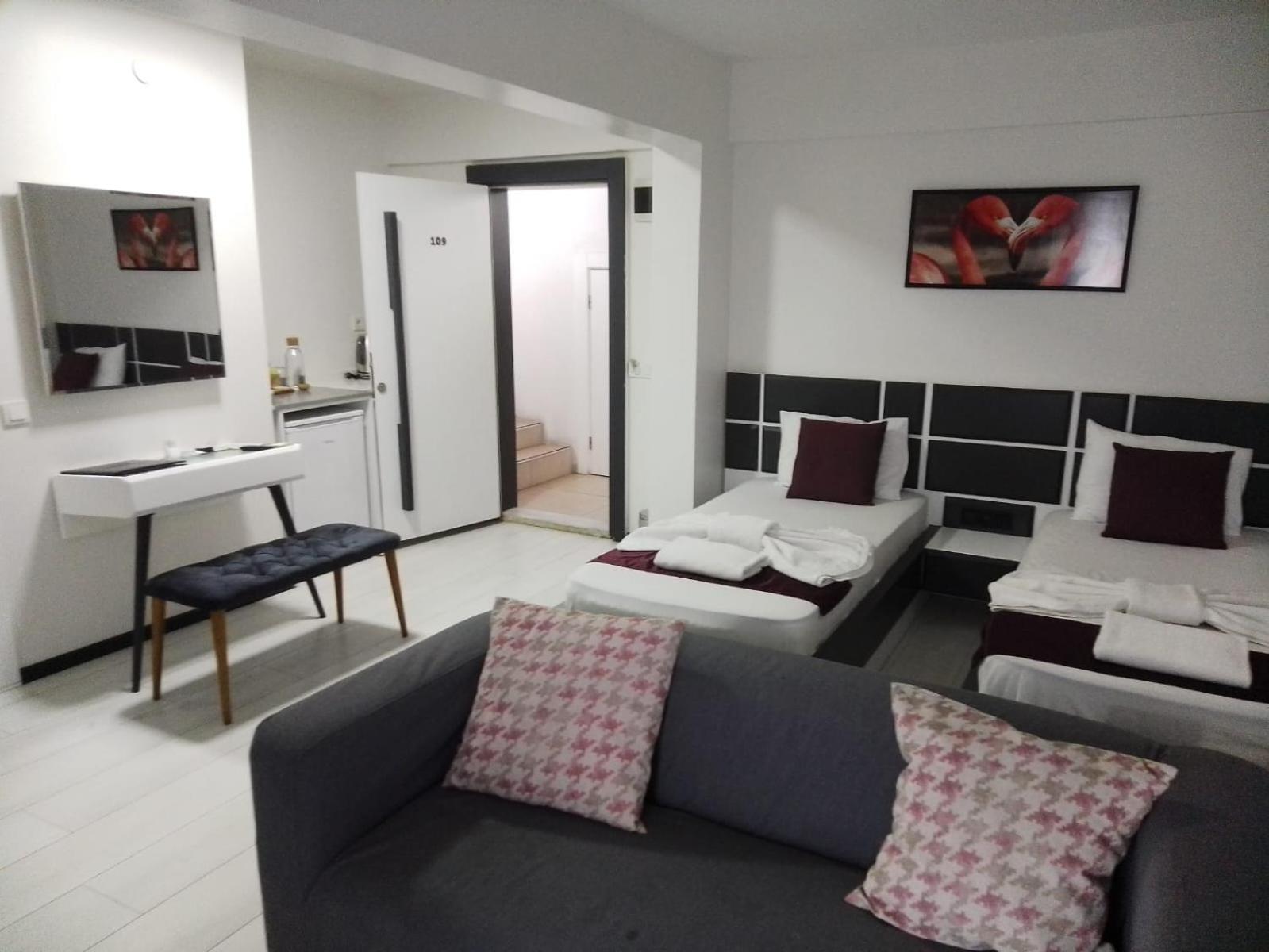 Wb Weekend Otel Bodrum ภายนอก รูปภาพ