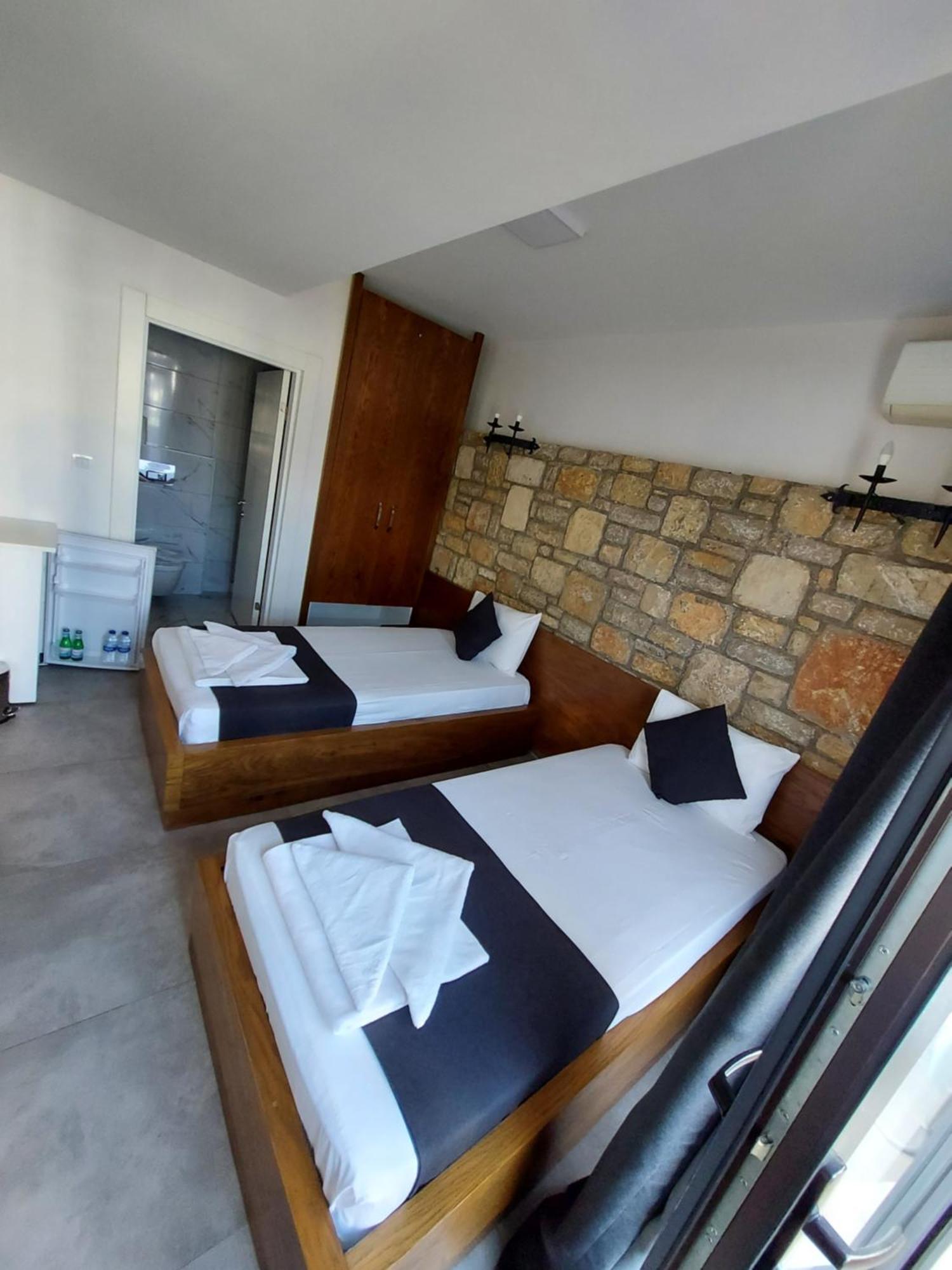 Wb Weekend Otel Bodrum ภายนอก รูปภาพ