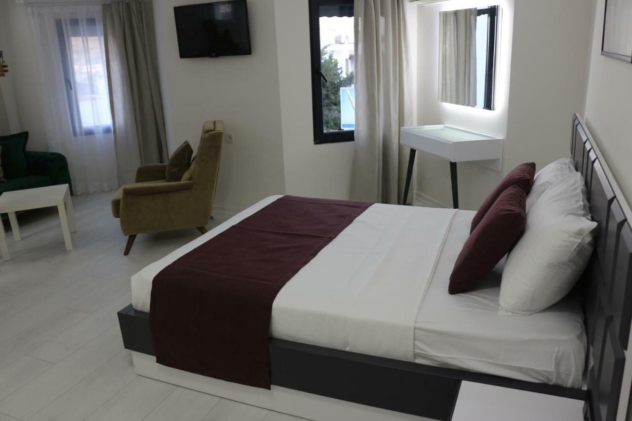 Wb Weekend Otel Bodrum ภายนอก รูปภาพ